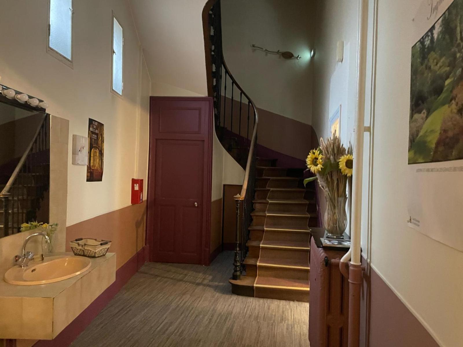 Hotel Le Beau Site Gien Exterior foto