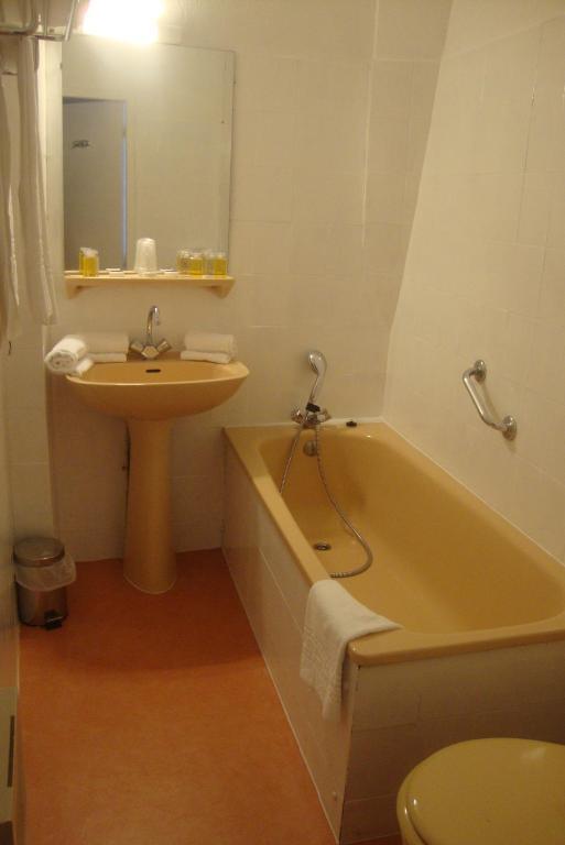Hotel Le Beau Site Gien Cameră foto