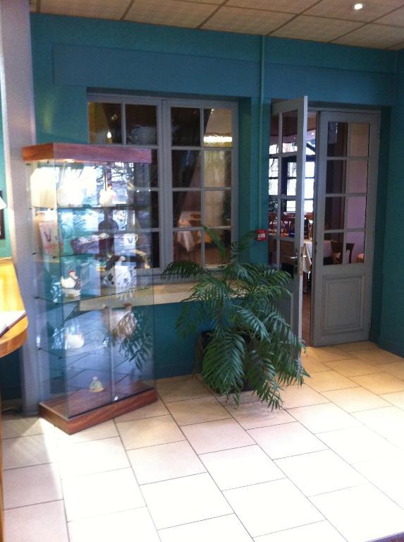 Hotel Le Beau Site Gien Exterior foto
